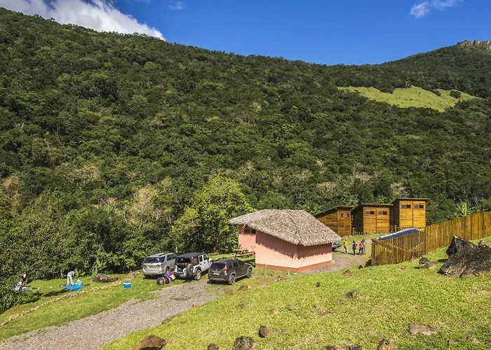 Cachoeira Dos Borges Cabanas E Parque