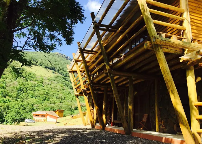 Cachoeira Dos Borges Cabanas E Parque