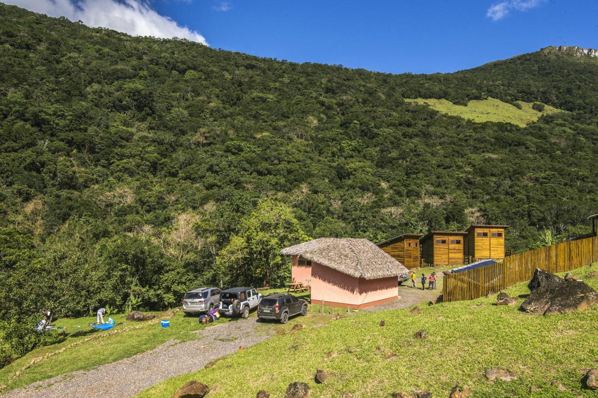 Cachoeira Dos Borges E Parque