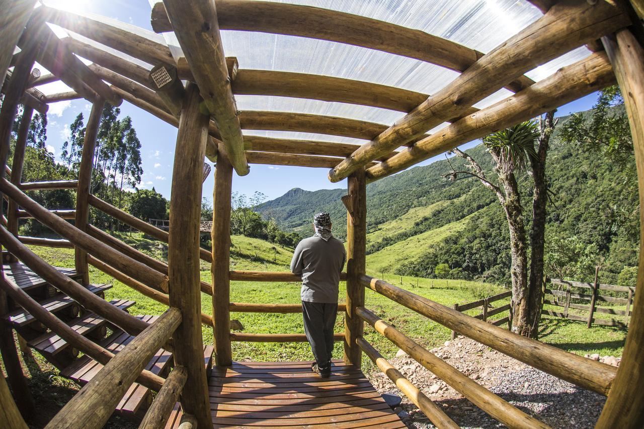 Cachoeira Dos Borges E Parque 2*